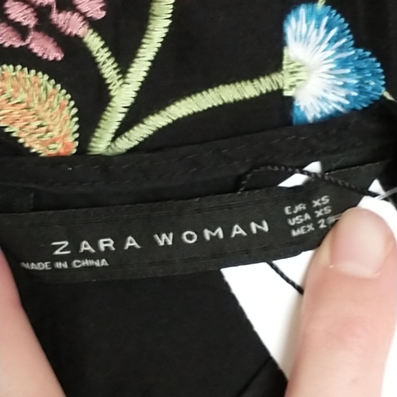 XS Embroidered Zara Dress - Picture 2 of 8
